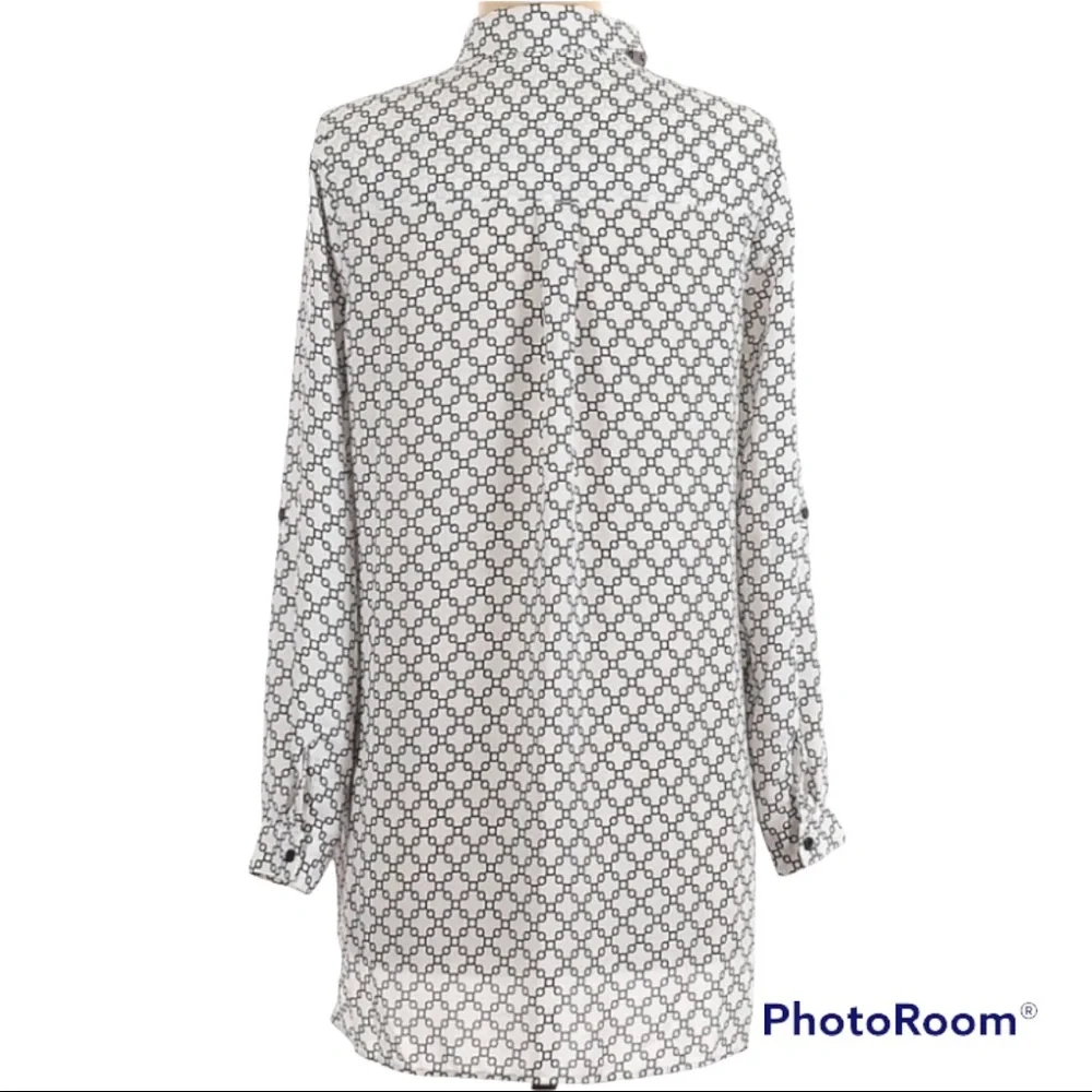 ⬇️Nordstrom Pleione Blouse White/Black Chain Pattern Long Sleeves Women's Small - Picture 2 of 6